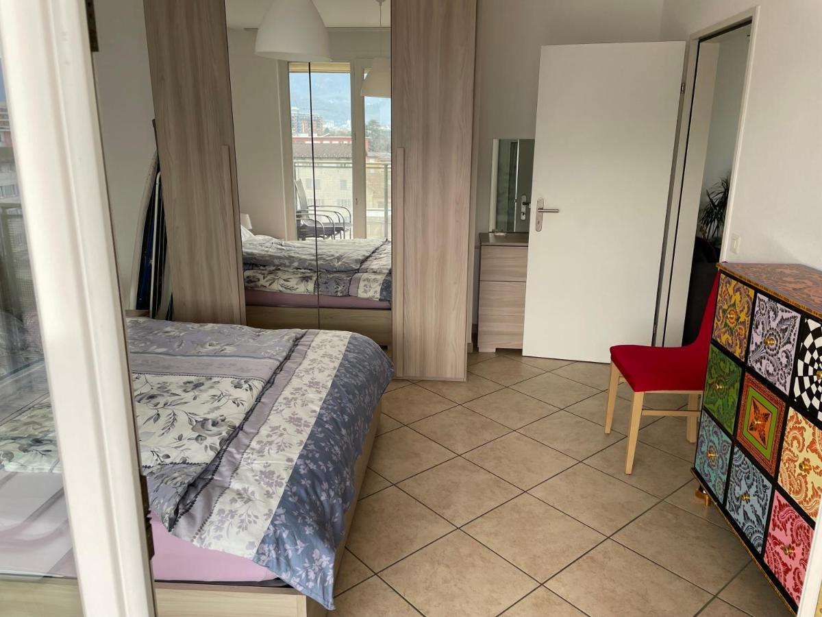 Appartamento 2,5 Con Piscina Nel Cuore Di Locarno 463 Luaran gambar